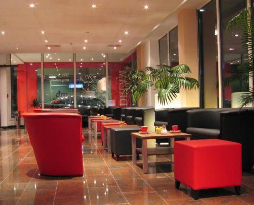 แกรนด์ โฮเต็ล ดรีม ไมน์ ซิตี้เซ็นเตอร์ Hotel Frankfurt am Main ภายนอก รูปภาพ