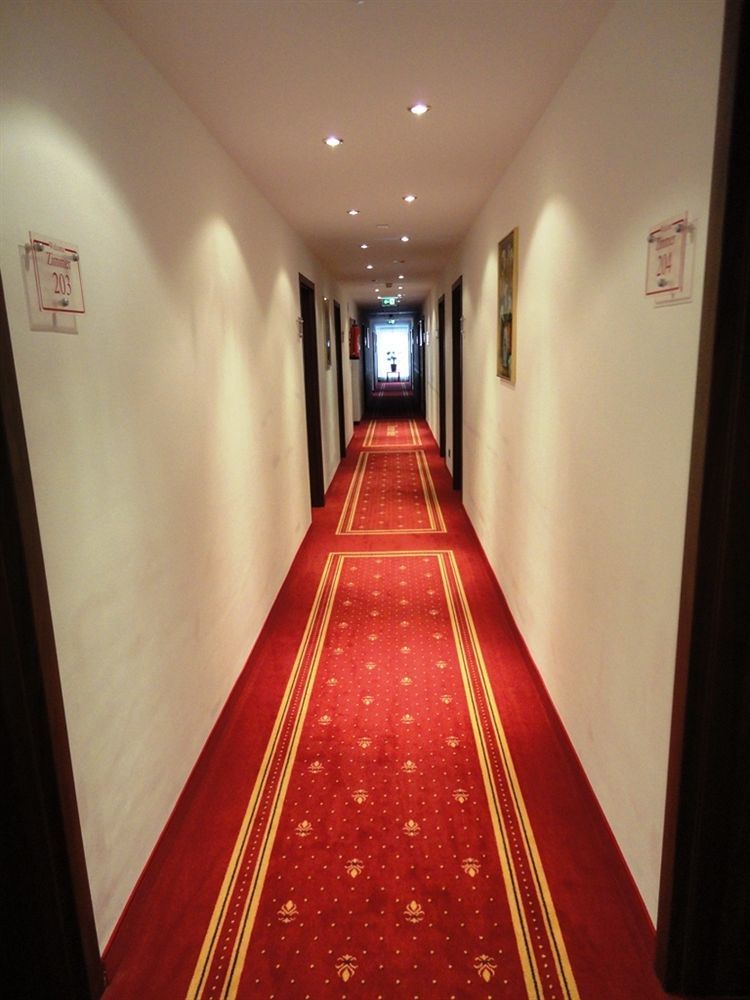 แกรนด์ โฮเต็ล ดรีม ไมน์ ซิตี้เซ็นเตอร์ Hotel Frankfurt am Main ภายนอก รูปภาพ